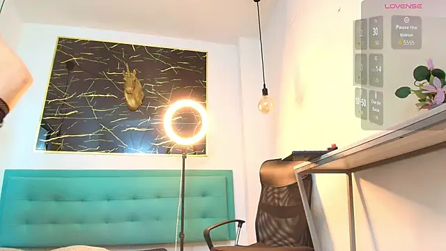 Snapshot of Bella_salvatore chatting on 13, 11, 2025 Bella salvatore online show from 13, 11, 2025