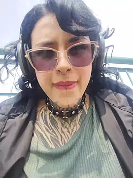 taaylor33 online show from 12, 2, 2026