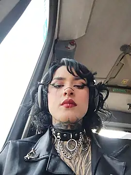 taaylor33 online show from 6, 4, 2026