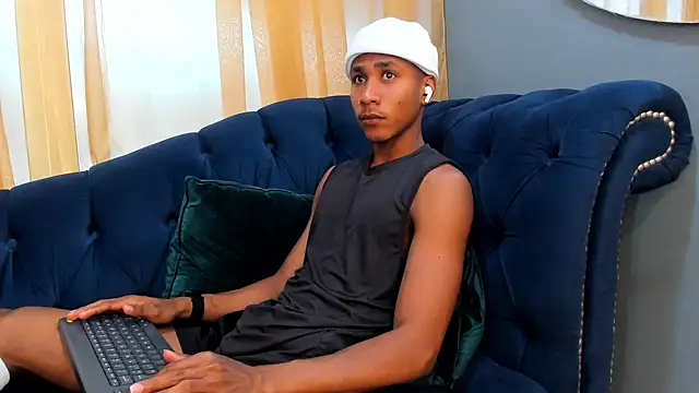 Ethan Fox11 online show from 20, 1, 2025