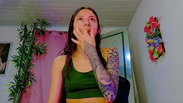 scarlet-jonesx online show from 19, 5, 2026