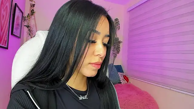 Starliee   online show from 10, 1, 2025