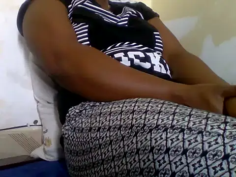 Snapshot of Hot-zeenah chatting on 1, 10, 2025 Hot-zeenah online show from 1, 10, 2025