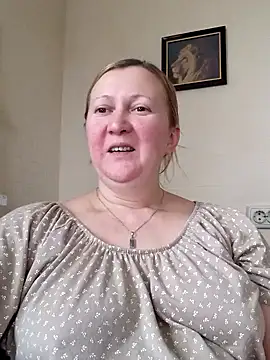 Snapshot of blondyaguar chatting on 16, 12, 2024 blondyaguar online show from 16, 12, 2024