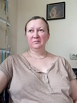 Snapshot of blondyaguar chatting on 29, 11, 2025 blondyaguar online show from 29, 11, 2025