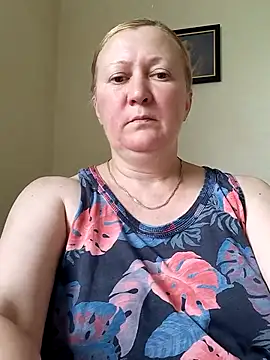 Snapshot of blondyaguar chatting on 17, 7, 2026 blondyaguar online show from 17, 7, 2026