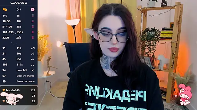 Dixi Pixi  online show from 8, 2, 2025