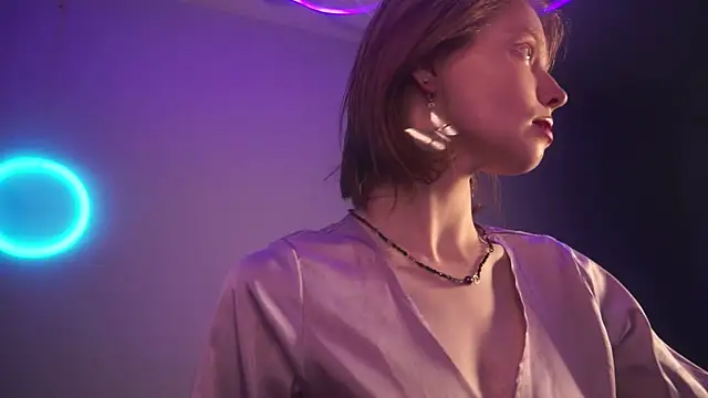 ginger hugs online show from 13, 9, 2025