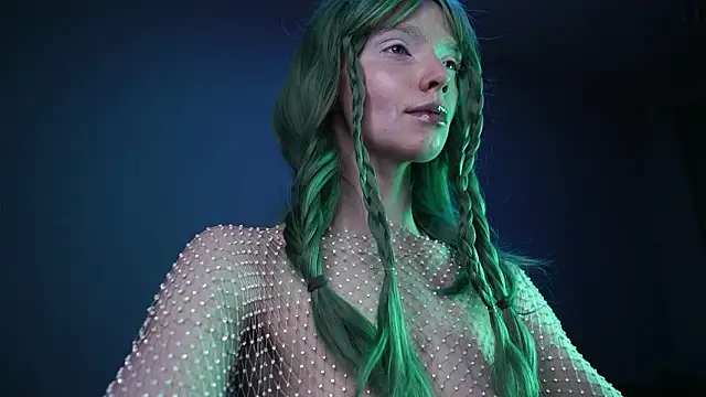 ginger hugs online show from 28, 3, 2026