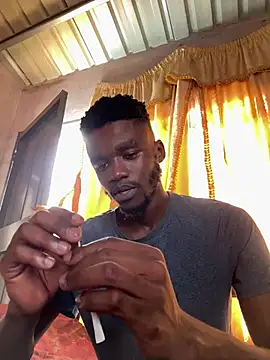 HottSledge online show from 5, 3, 2025