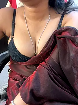 Snapshot of Spicy_sari_girl chatting on 7, 12, 2024 Spicy sari girl online show from 7, 12, 2024