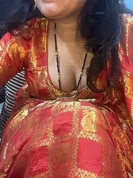 Snapshot of Spicy_sari_girl chatting on 3, 3, 2025 Spicy sari girl online show from 3, 3, 2025