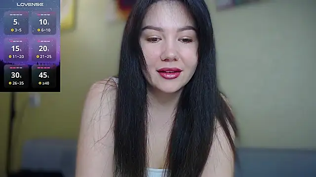 Snapshot of AlexaCruze chatting on 14, 2, 2025 AlexaCruze online show from 14, 2, 2025