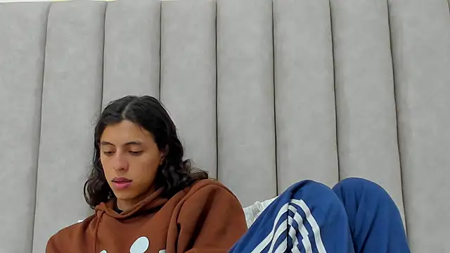 Snapshot of FreyaMoller chatting on 27, 10, 2025 FreyaMoller online show from 27, 10, 2025