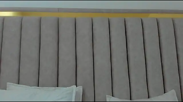 FreyaMoller online show from 4, 12, 2025