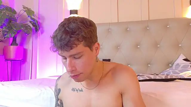 french sexx online show from 16, 10, 2025