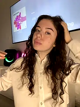 Snapshot of Kimi_Ass chatting on 30, 10, 2025 Kimi Ass online show from 30, 10, 2025