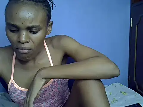 Snapshot of Queen_petite_ chatting on 20, 3, 2025 Queen petite online show from 20, 3, 2025