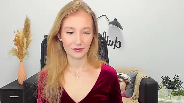 Snapshot of LolaWilsons chatting on 23, 1, 2025 LolaWilsons online show from 23, 1, 2025