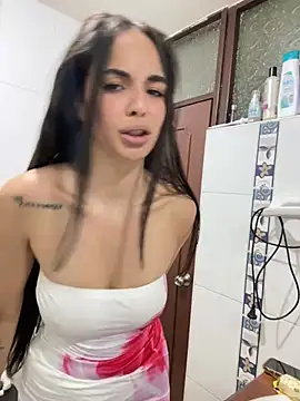Snapshot of gabyaridi chatting on 1, 1, 2025 gabyaridi online show from 1, 1, 2025