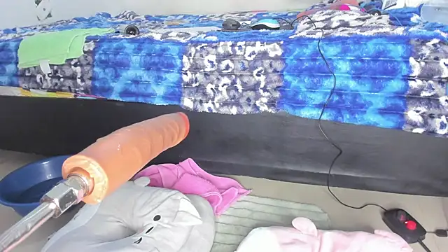 Snapshot of Pauliny23sex chatting on 27, 2, 2026 Pauliny23sex online show from 27, 2, 2026