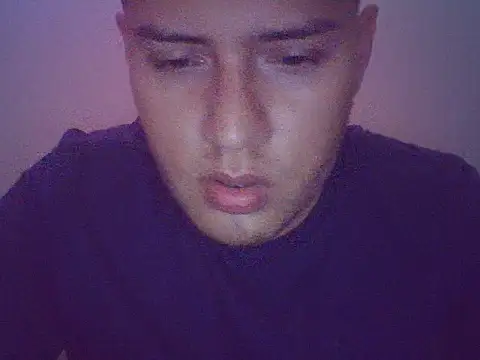 Snapshot of Malandralle chatting on 1, 12, 2025 Malandralle online show from 1, 12, 2025