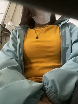 Tuongvy05 online show from 15, 1, 2025