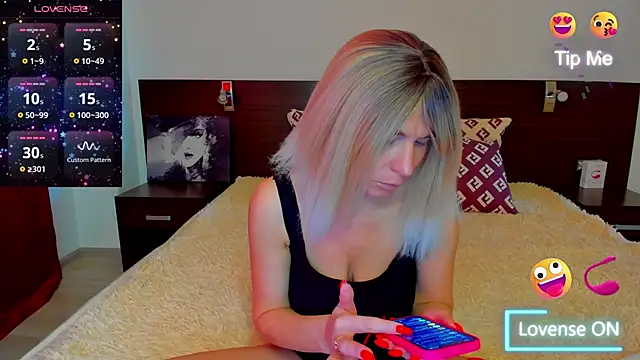 Snapshot of Hanna_Becrett17 chatting on 4, 3, 2025 Hanna Becrett17 online show from 4, 3, 2025