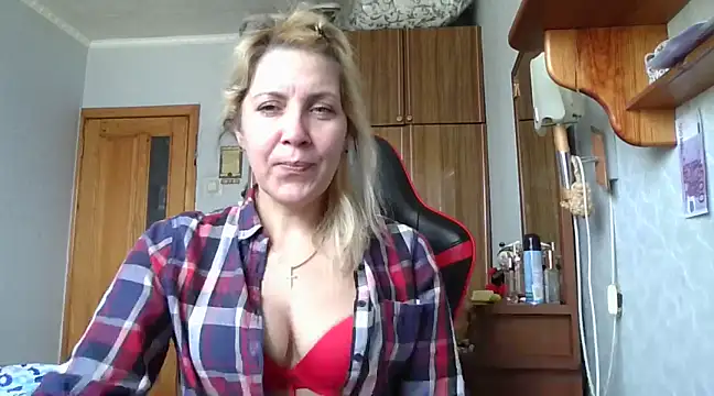 IrinaB1 online show from 22, 2, 2025