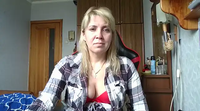 IrinaB1 online show from 3, 3, 2025