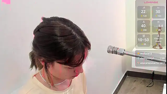 lizzy davis 1 online show from 5, 1, 2025