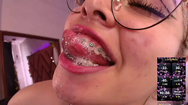 Haelycute online show from 8, 10, 2025