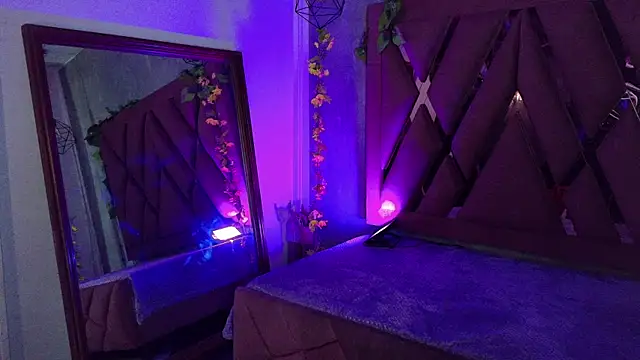 Haelycute online show from 10, 2, 2026