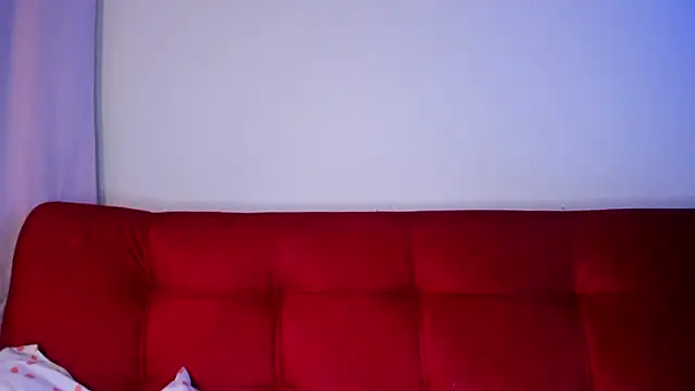 ohpetitemuse online show from 17, 4, 2026