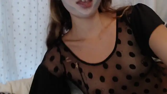 Snapshot of fern4ever chatting on 30, 10, 2025 fern4ever online show from 30, 10, 2025