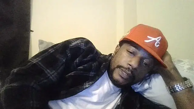 Snapshot of DreamvilleINC chatting on 2, 11, 2025 DreamvilleINC online show from 2, 11, 2025