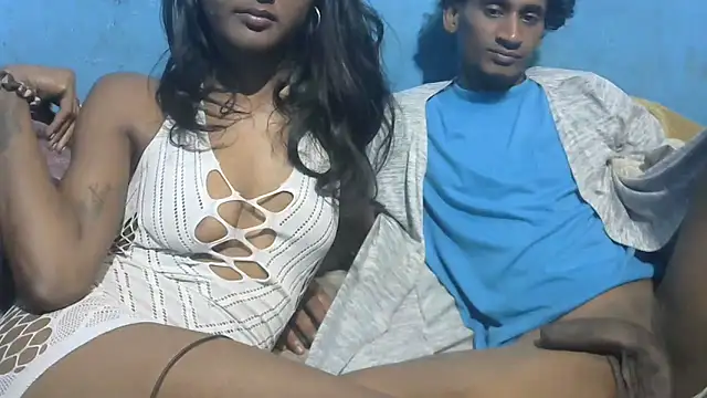 Snapshot of indiangeni20 chatting on 13, 12, 2025 indiangeni20 online show from 13, 12, 2025