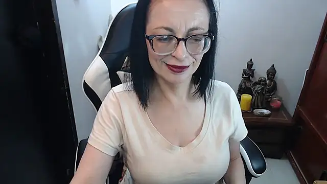 Snapshot of AnasstaciaEvans chatting on 1, 4, 2026 AnasstaciaEvans online show from 1, 4, 2026