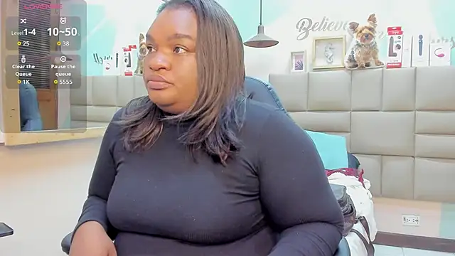 lilybaudyn  online show from 18, 9, 2025