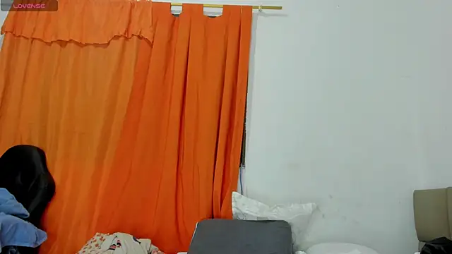 lilybaudyn  online show from 13, 7, 2026