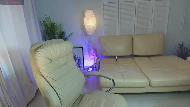Daniela Kitty  online show from 25, 6, 2026