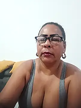 Afroditabichota online show from 4, 11, 2025