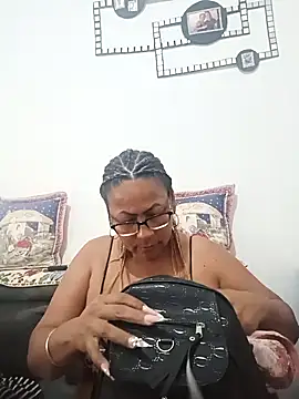 Afroditabichota online show from 28, 11, 2025