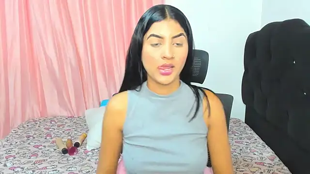 Snapshot of FalakRese chatting on 8, 2, 2025 FalakRese online show from 8, 2, 2025