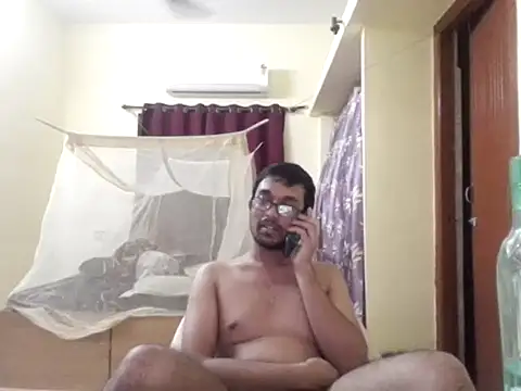 Snapshot of THE_NAKED_BOY chatting on 18, 12, 2025 THE NAKED BOY online show from 18, 12, 2025