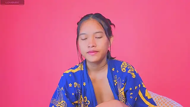 Natsu   online show from 3, 1, 2025