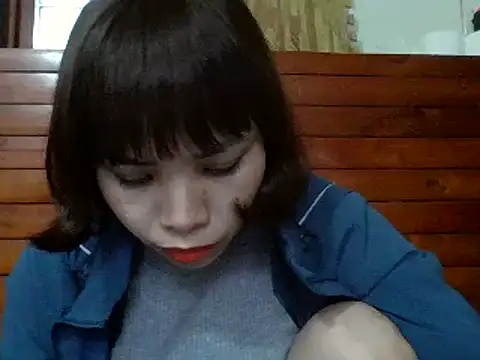 Snapshot of Angela-Eira chatting on 10, 3, 2025 Angela-Eira online show from 10, 3, 2025