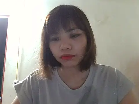 Snapshot of Angela-Eira chatting on 5, 10, 2025 Angela-Eira online show from 5, 10, 2025