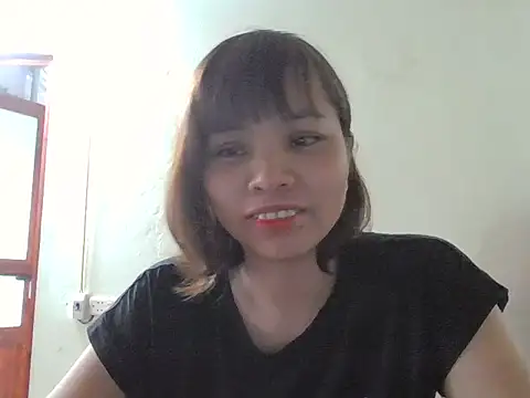 Snapshot of Angela-Eira chatting on 14, 10, 2025 Angela-Eira online show from 14, 10, 2025