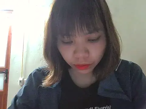 Snapshot of Angela-Eira chatting on 23, 10, 2025 Angela-Eira online show from 23, 10, 2025